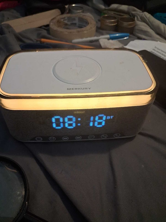 Merkury Bluetooth Alarm Clock with Wireless Charger