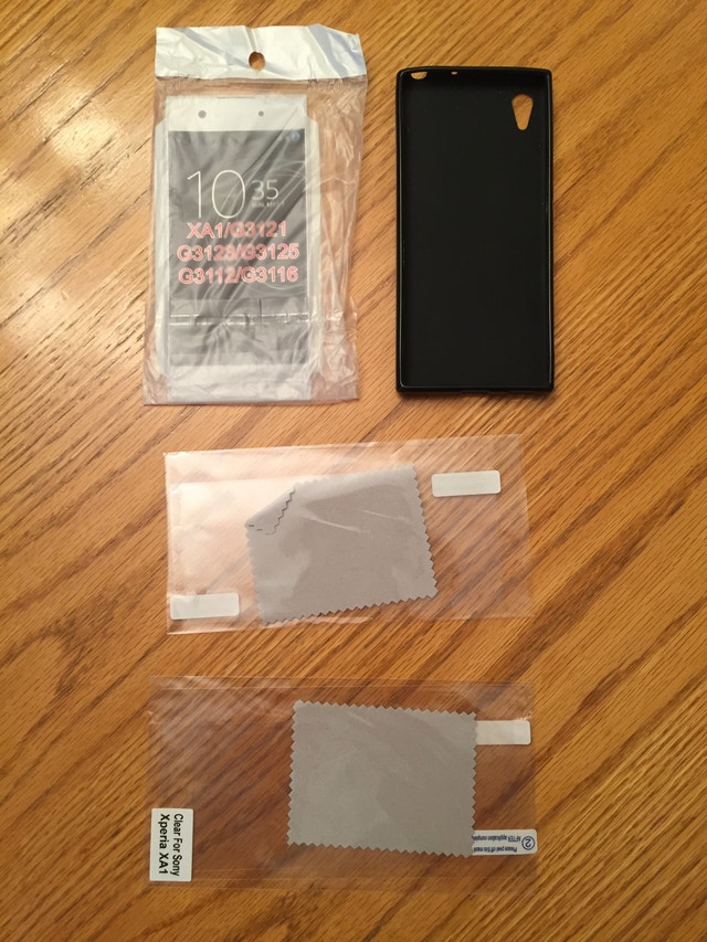 SONY XPERIA XA1 case and screen protectors
