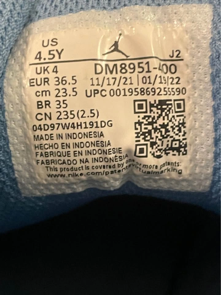 Brand new Nike Air Jordan 1 Mid SE GS Washed Denim US women’s 6 - photo 3