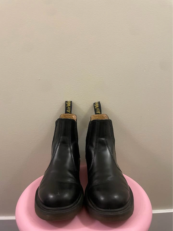 Dr. Martens 2976 Black Chelsea Boots – Women’s US 5 / EU 36 - photo 2