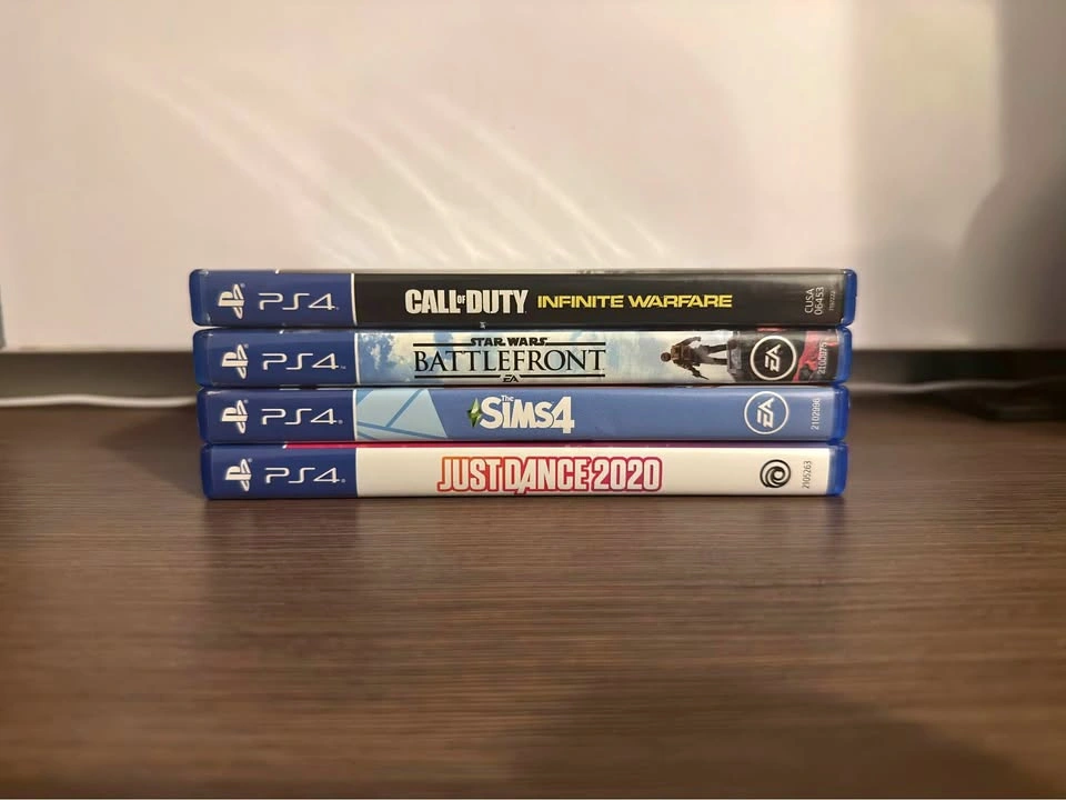 PS4 Games (Call of Duty, Battlefront 1, SIMS 4, Just Dance 2020)