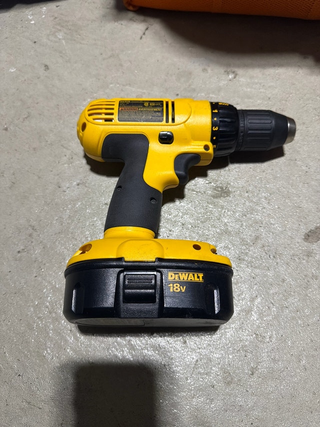 DeWalt DC970 Cordless Drill - photo 2