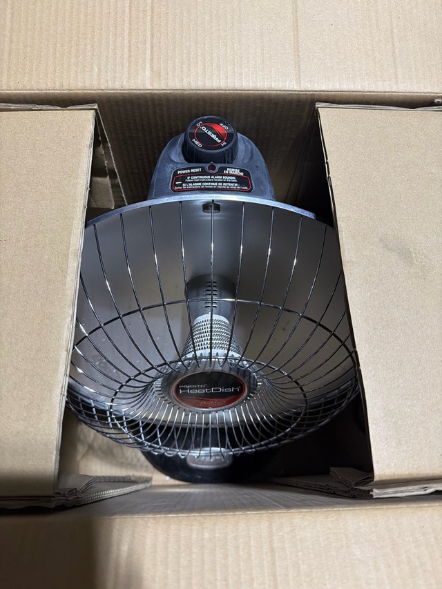 Presto HeatDish Parabolic Electric Heater - photo 3