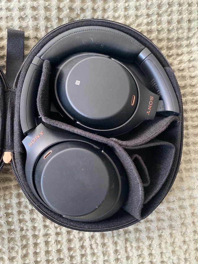 Sony WH-1000XM3 Wireless Headphones - photo 2