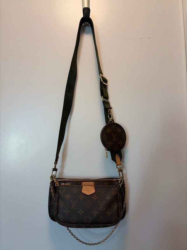 Louis Vuitton Multi Pochette Accessoires(100% Authentic)