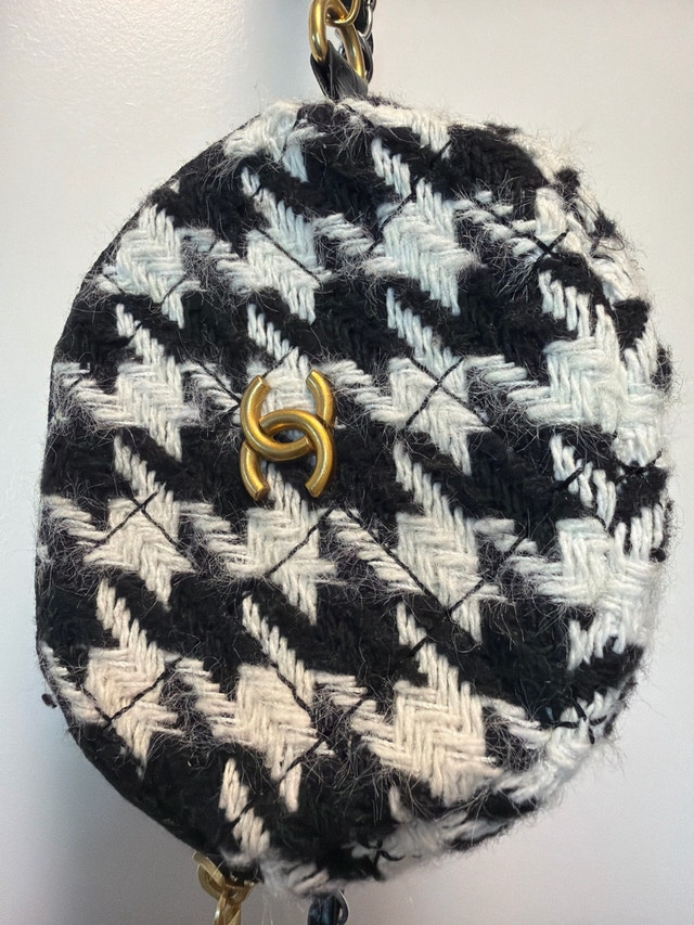 Chanel Phone Holder with Pouch - photo 3