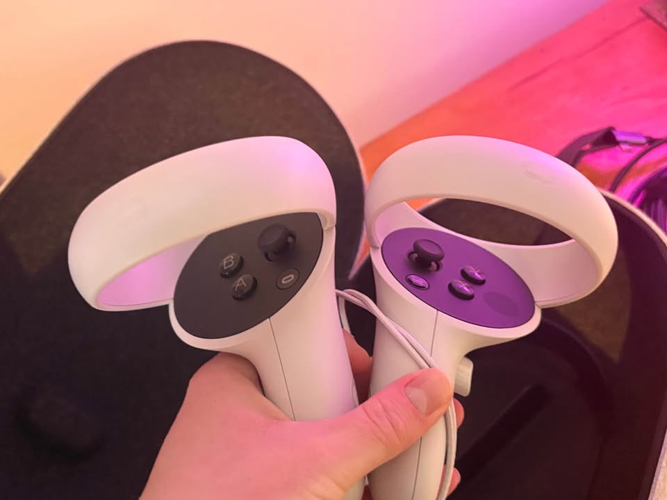 Oculus Quest Two VR headset with accessories! - photo 2