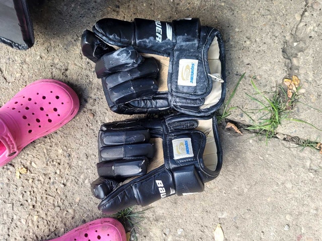 Bauer Hockey Gloves - photo 2