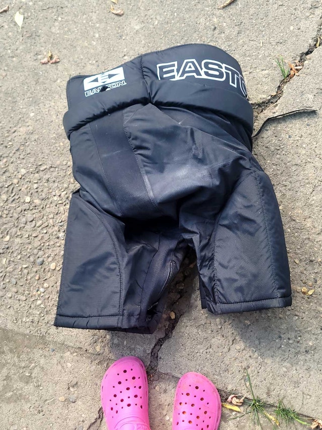 Easton Hockey Pants Size XL - photo 3