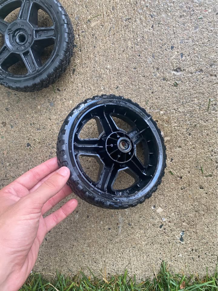 Tires 7 inch - 2 for $20 / 4 for $35 - photo 2