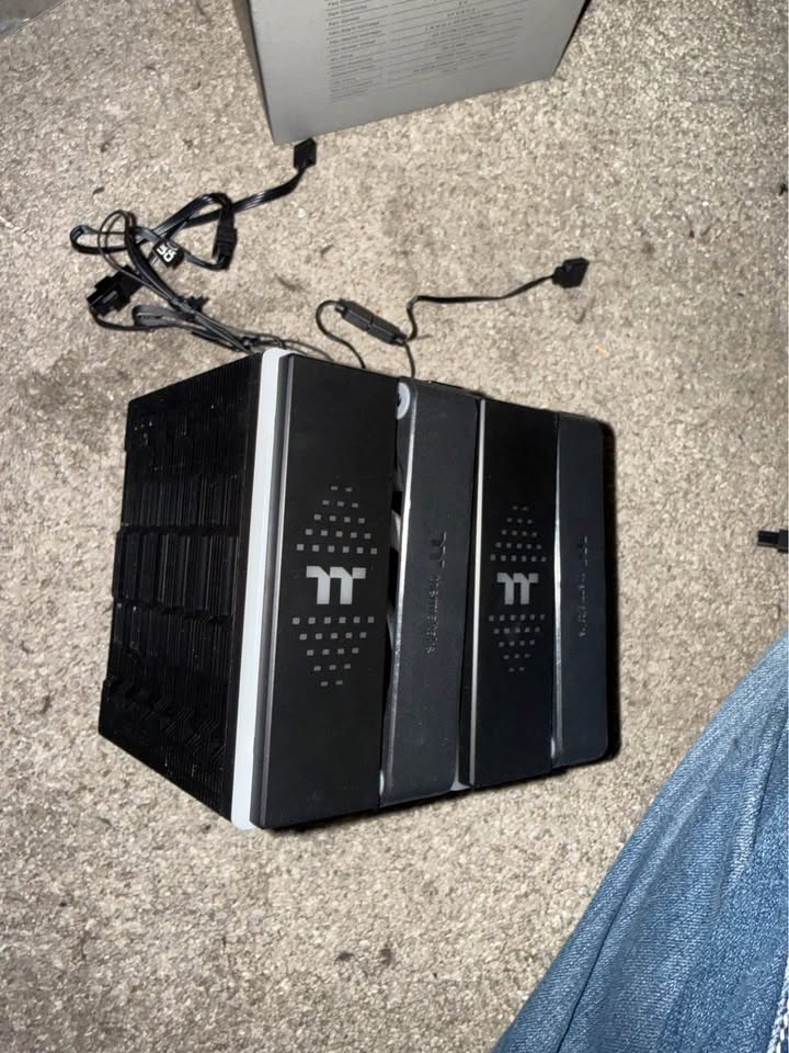 Thermaltake Intel CPU cooler - photo 3