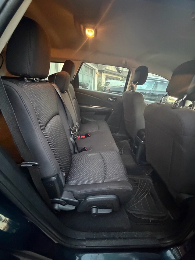 Selling 2013 Dodge Journey - photo 4