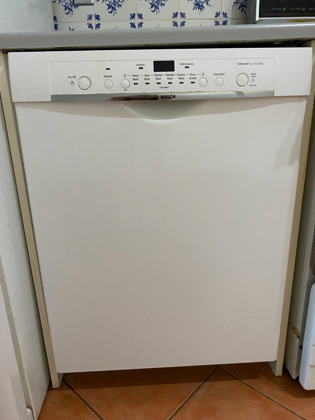 Used Bosch dishwasher in good condition
