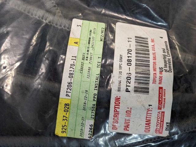 Toyota Sienna 2015-2020 Mats - Brand NEW - photo 2