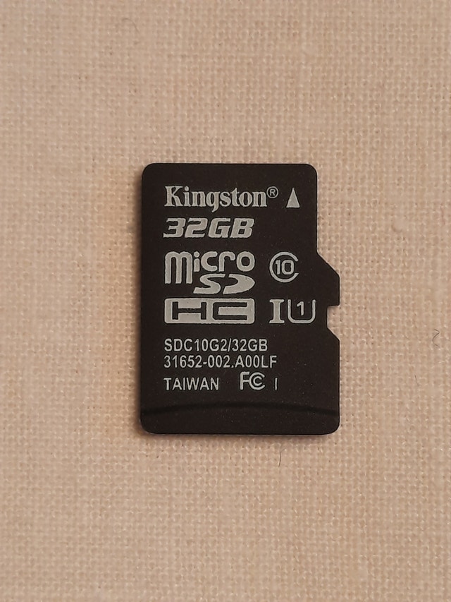 Genuine Kingston 32GB microSD