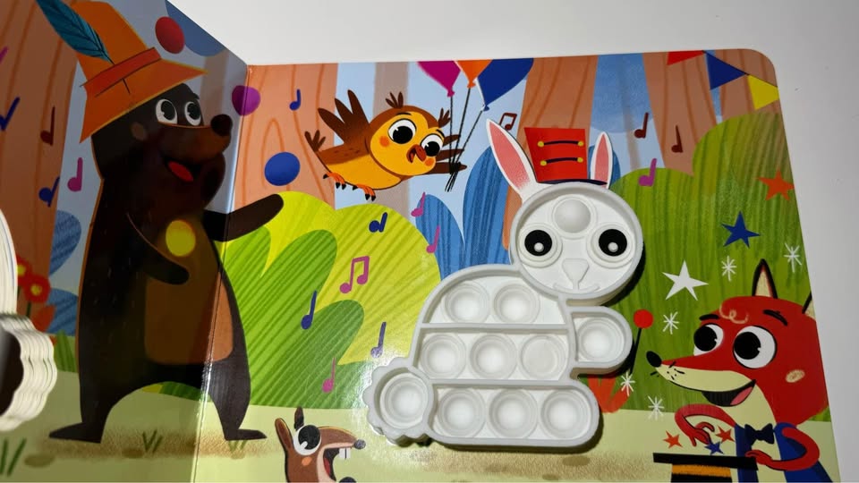 Interactive Fun: Hip POPPITY Hop Touch and Pop Board Book - photo 2