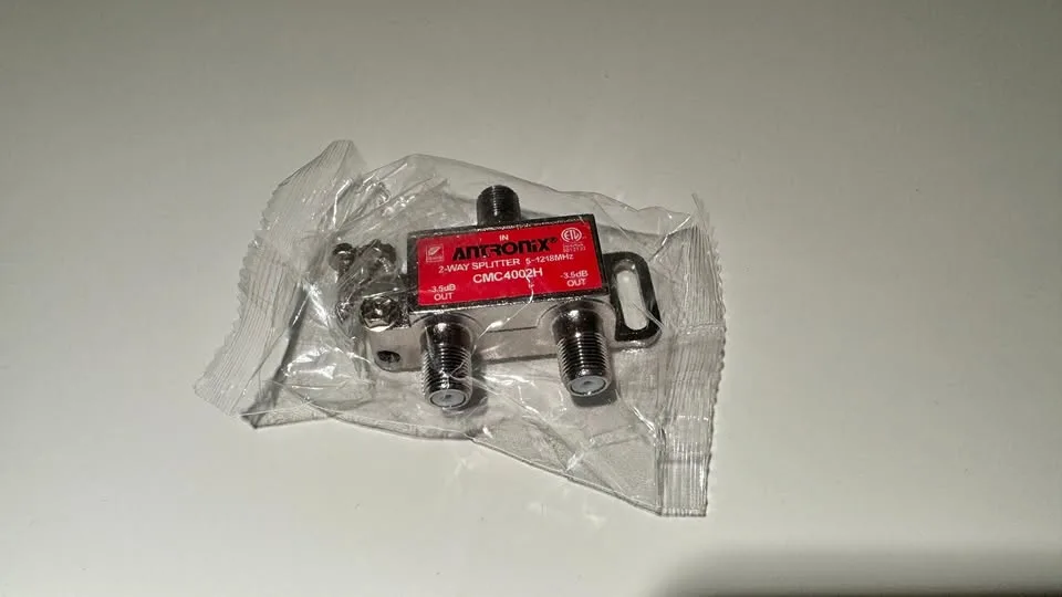 Cable Modem & MOCA Premium Coaxial 2-way Splitter thumbnail