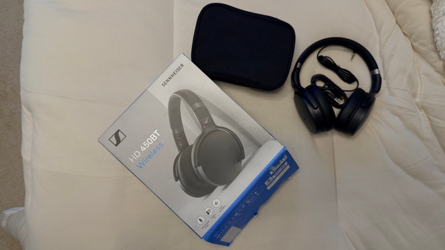 Selling: Sennheiser 450BT