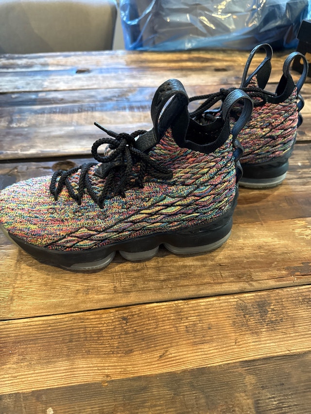 Nike LeBron XV Basketball Shoes - Boys Size 5.5 - photo 4