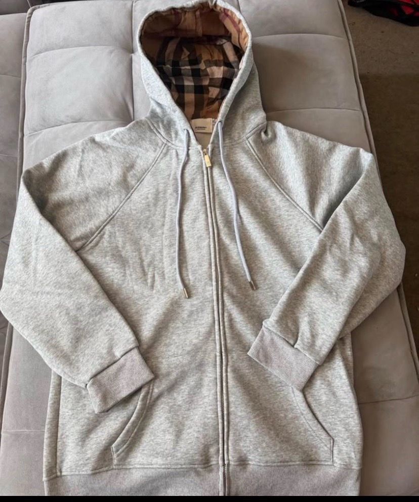 AUTHENTIC BURBERRY HOODIE