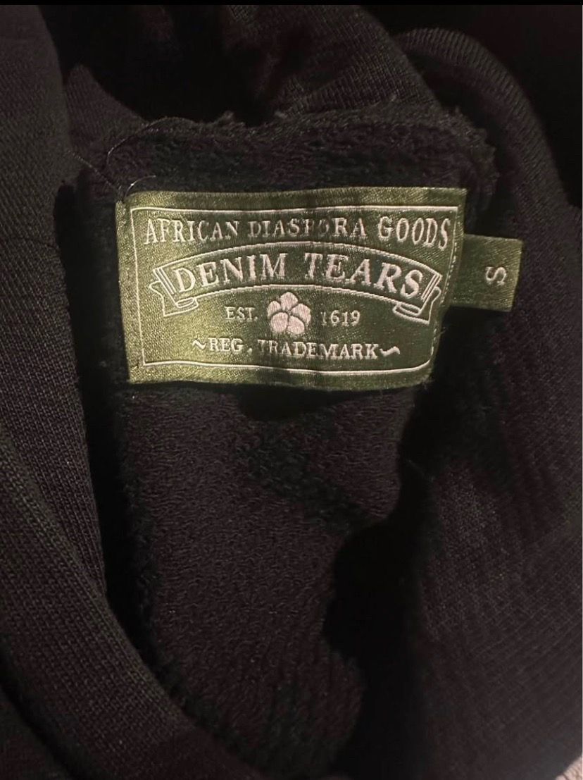 AUTHENTIC DENIM TEAR - photo 2