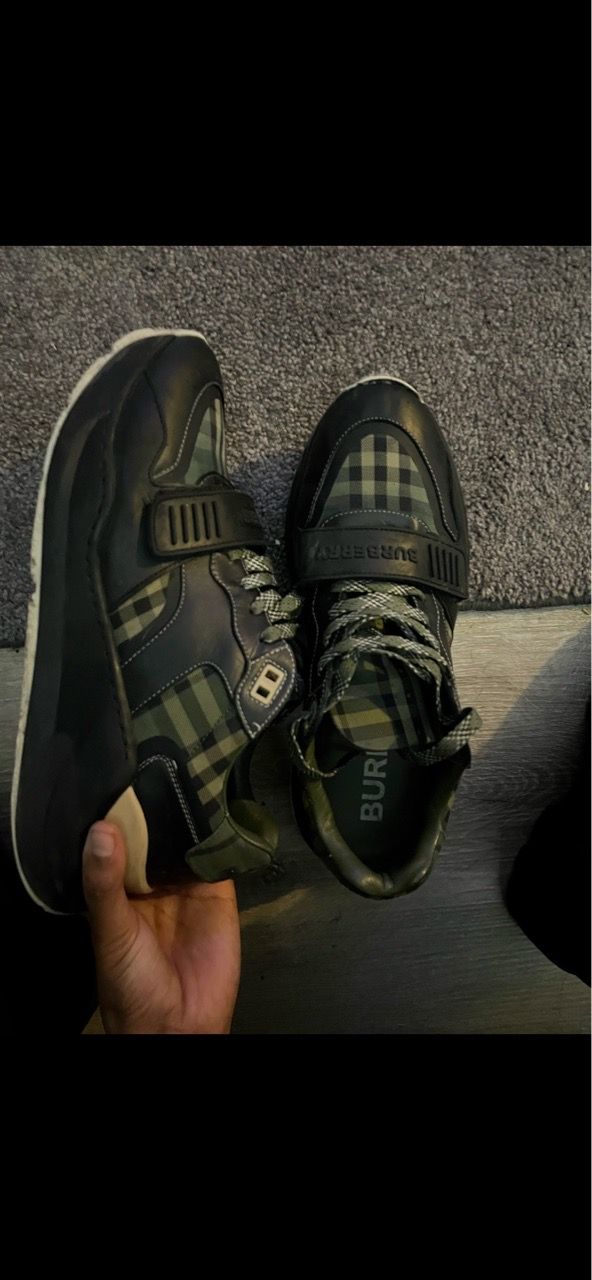 AUTHENTIC BURBERRY