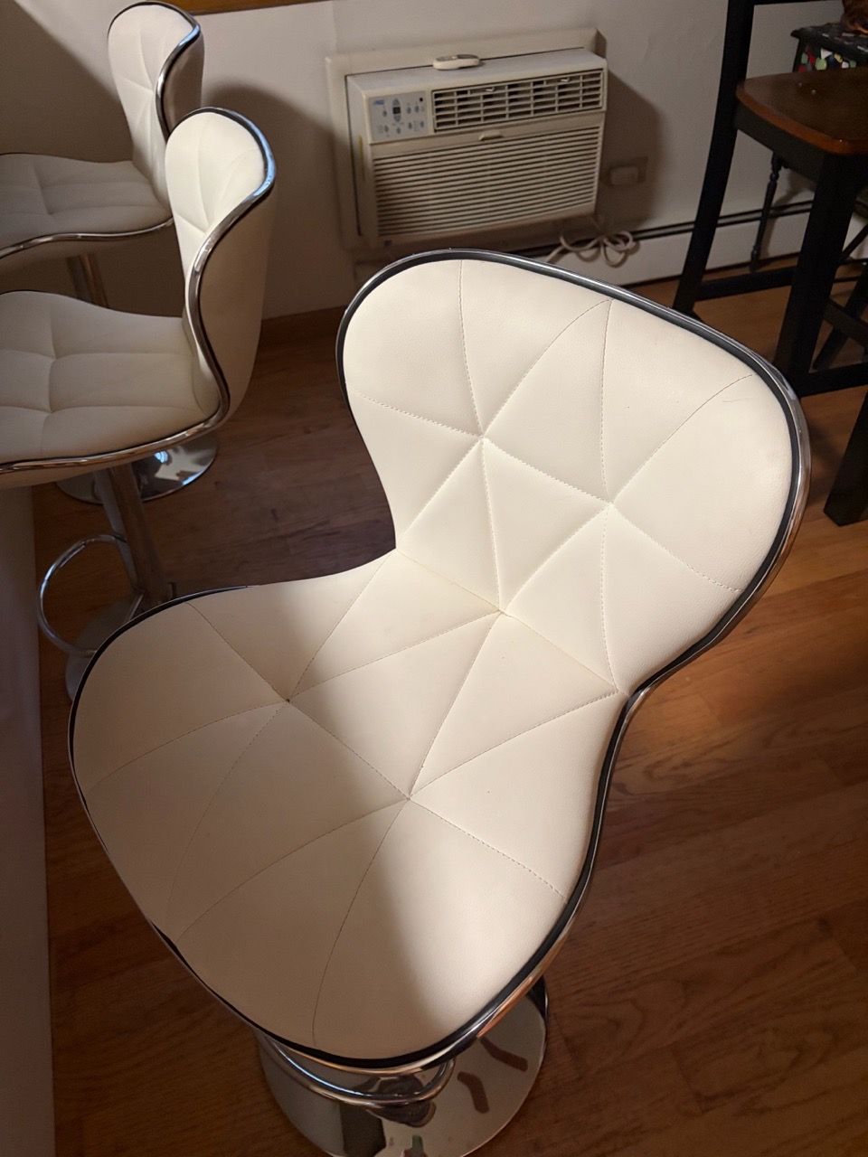 3 Bar Chairs - photo 3