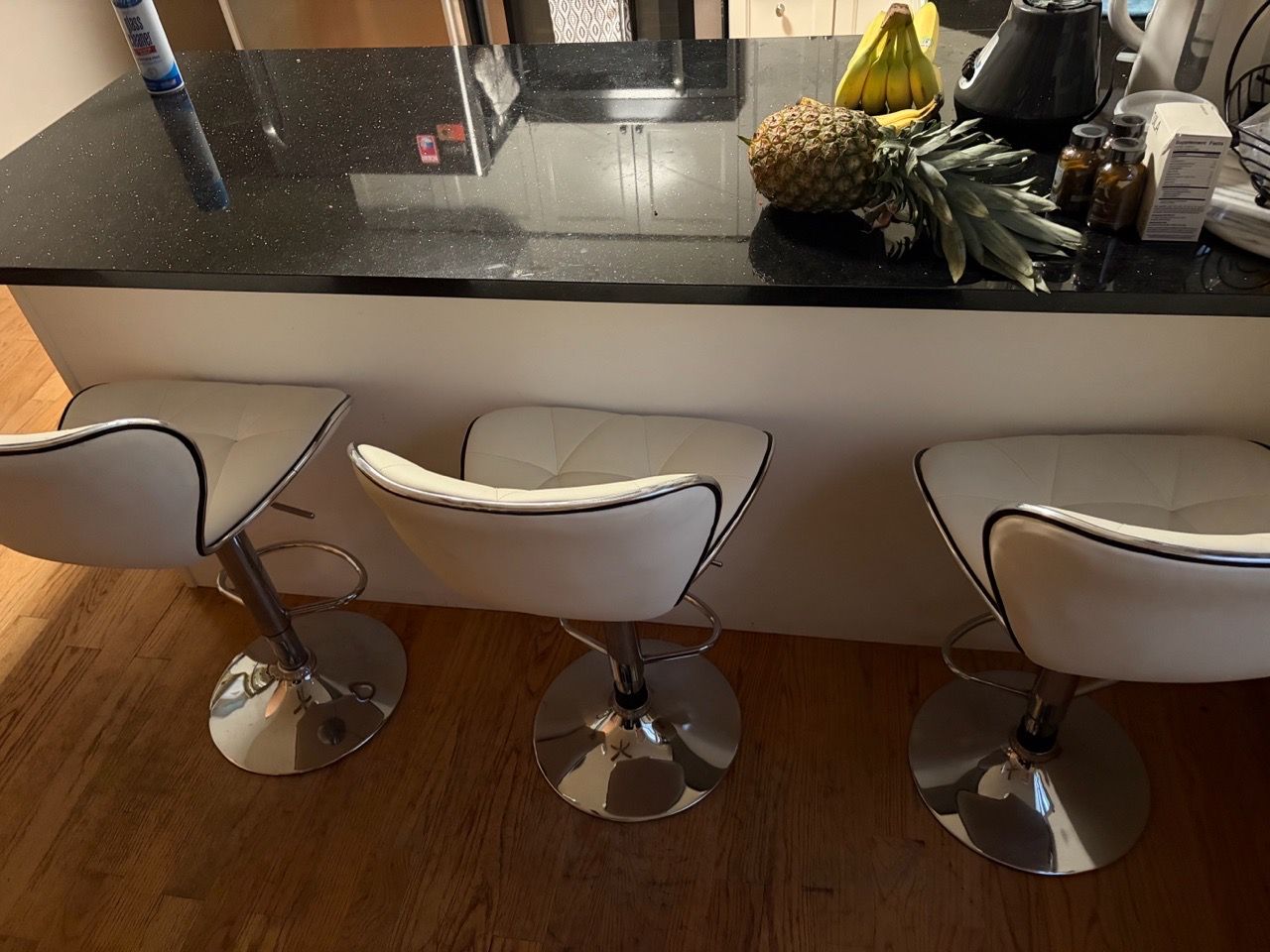 3 Bar Chairs - photo 4