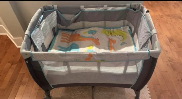 Carter’s Breeze Plus Playard image indicator(2)