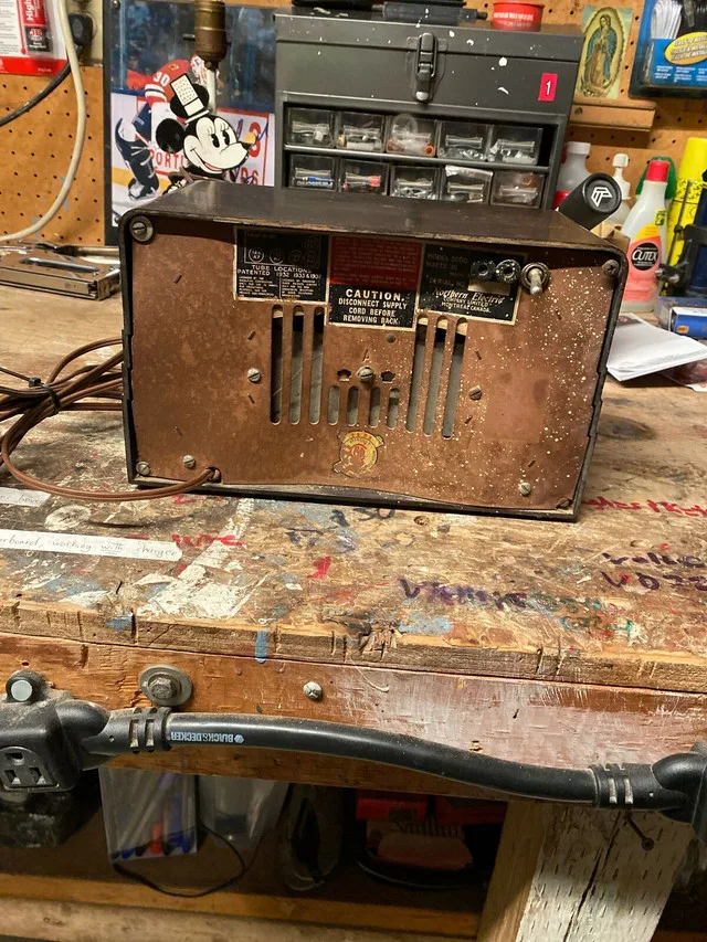 Northern electric model 5000 vintage radio 1945 baby champ image indicator(2)