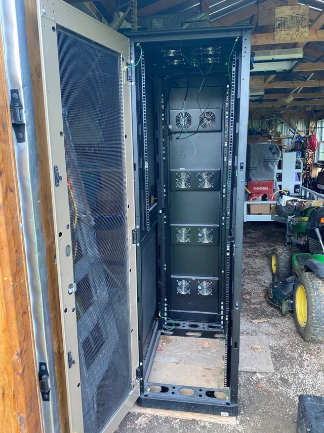 Computer server cabinet apw wright line 3 feet by 7 feet image indicator(2)