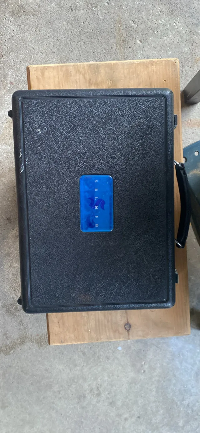 selmer clarinet CL 300 made in USA like new image indicator(5)