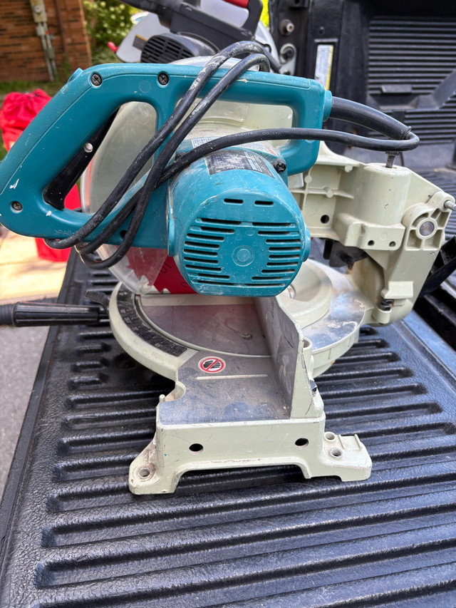 Makita Miter Saw - photo 3