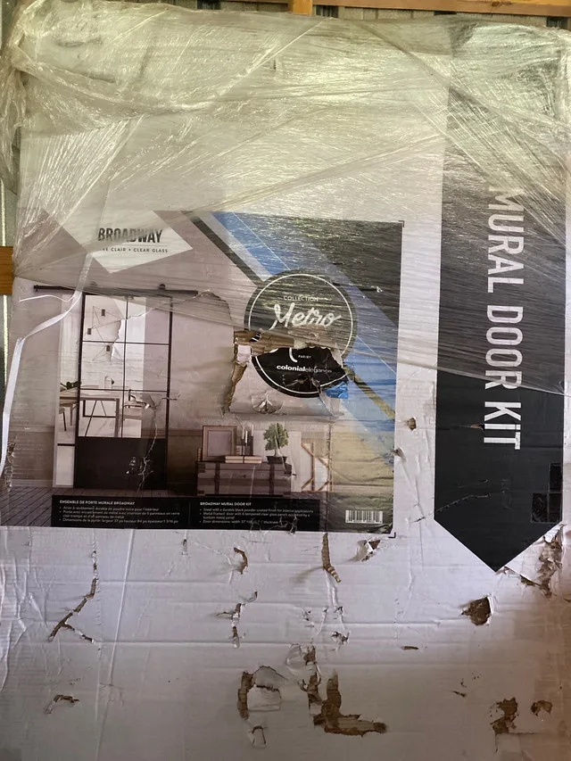 Broadway clear glass mural door kit 37”/84/1 3/16” image indicator(2)