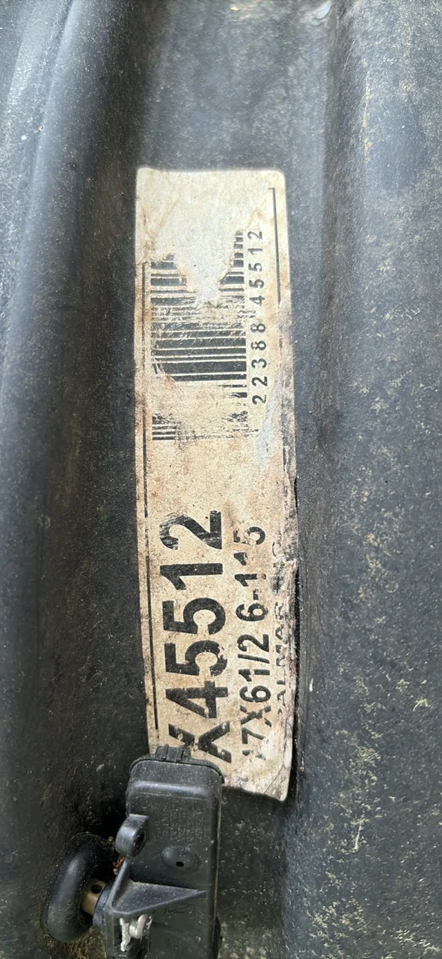 17 inch metal rims with sensors image indicator(3)