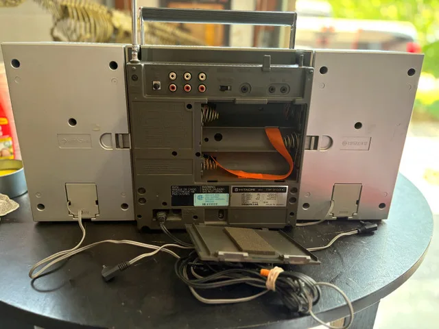 Hitachi TRK-9100HC Vintage Boombox 1983 image indicator(3)