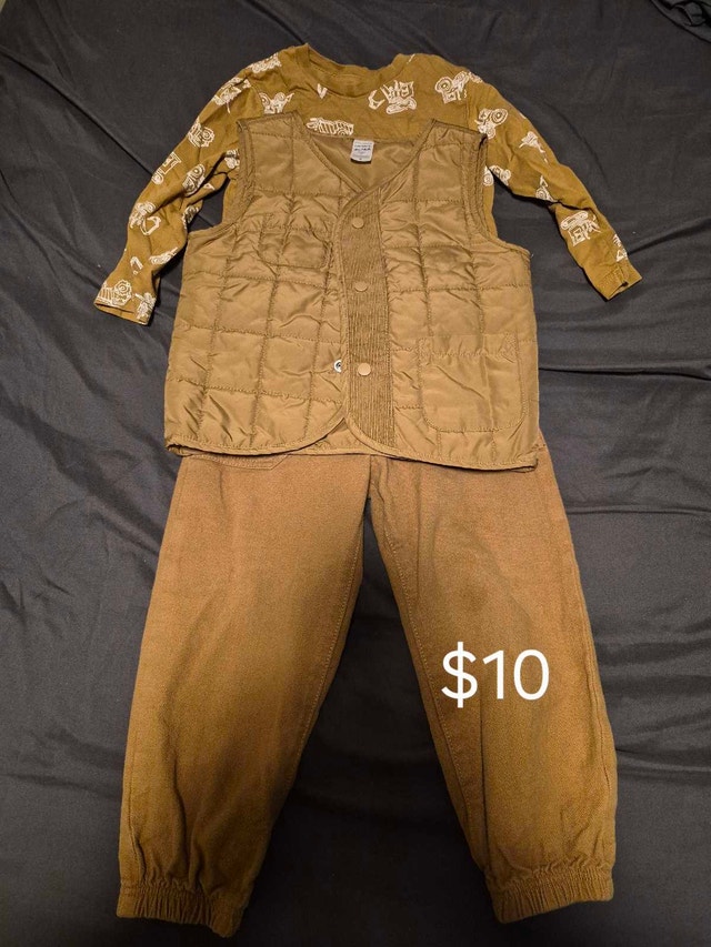 Toddler boy size 4 clothing bundle - photo 4