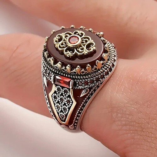 Vintage silvery crown ring, engraved eagle print red gemstones r