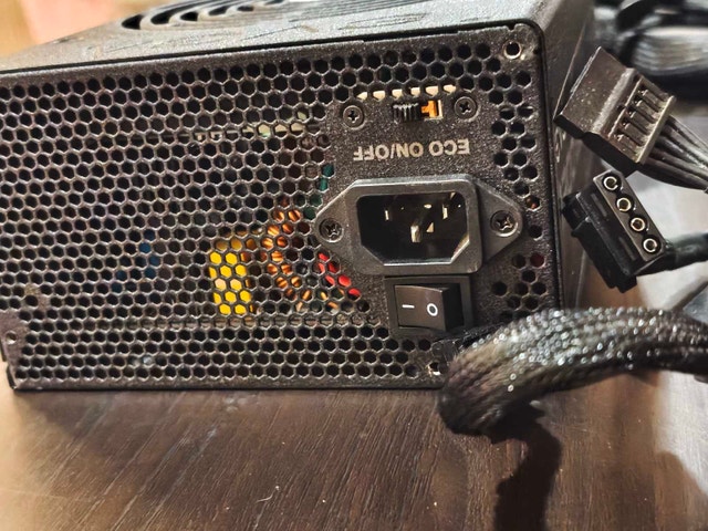 EVGA 1300 G2 PSU - photo 3