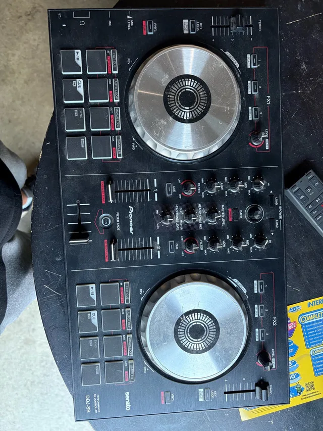 Pioneer DDJ-SB DJ Controller image indicator(4)