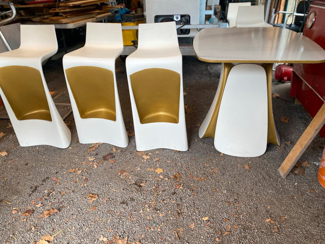5 VONDOM Wing Chairs/1 Bar Table 2 Patio Tables - photo 2