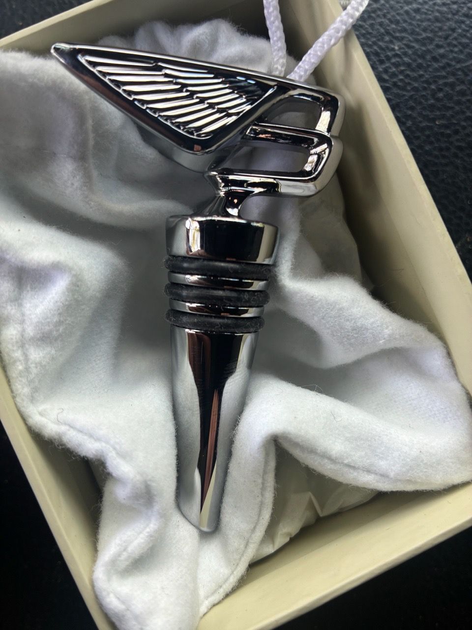 Bentley Flying B Bottle Stopper - photo 3