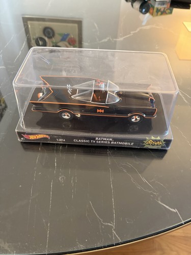 Sealed Hot Wheels 1:24 1966 Batman Classic TV Series Batmobile