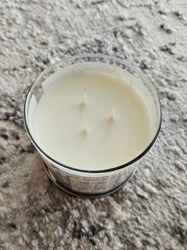 Scented candle (never used) - photo 2
