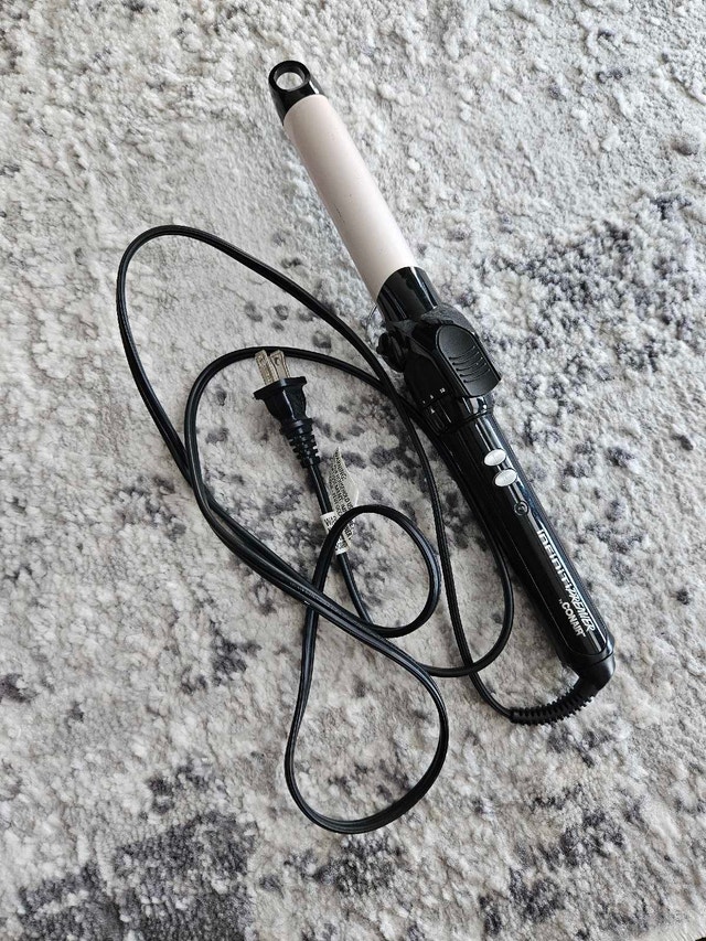 Curling iron (Conair)