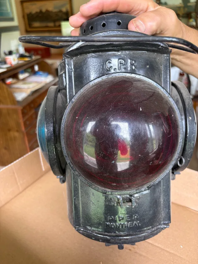 CPR Railway Lantern image indicator(4)
