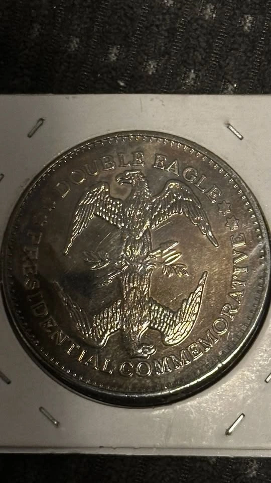 George W. Bush 1988 41st President Commemorative Token - photo 2