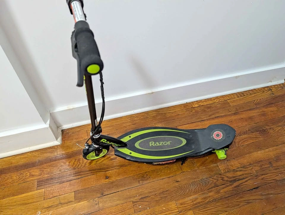 Razor electric scooter