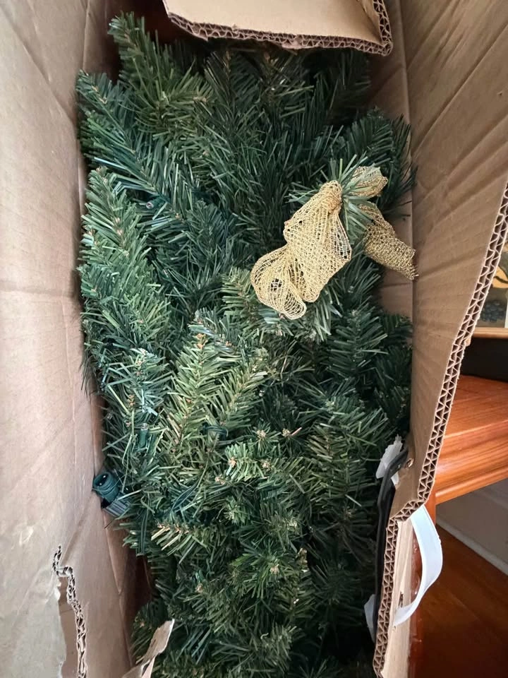 Pre-lit Christmas Tree and Ornaments - photo 2