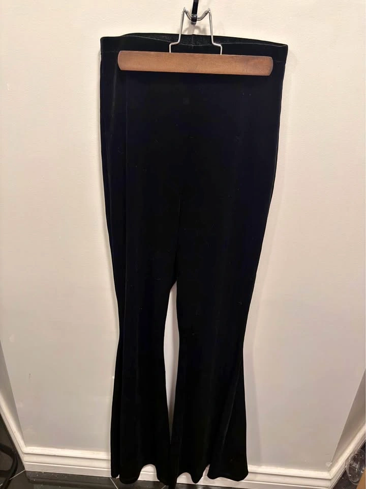 MXCi black velvet flare pants UK 10/ US 6